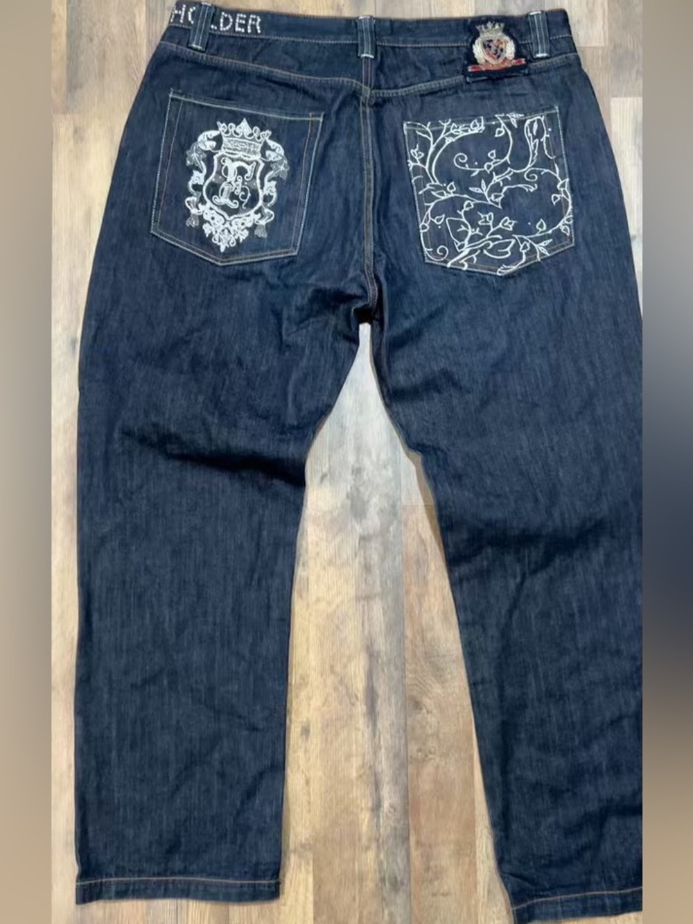 Vintage Y2K Crown Holder Jeans Size 40 Baggy Embroidered Crest Rhinestone Bling